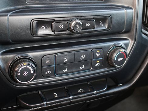 Used 2017 Chevrolet Silverado 2500 W/T image 26