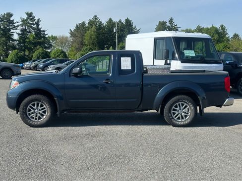 Used 2015 Nissan Frontier SV AWD/4WD image 4