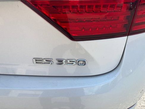 Used 2013 Lexus ES 350 w/ Luxury Pkg FWD image 5