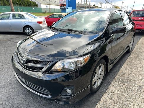 Used 2012 Toyota Corolla S image 5
