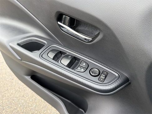 New 2025 Nissan Versa SV w/ Trunk Package image 19