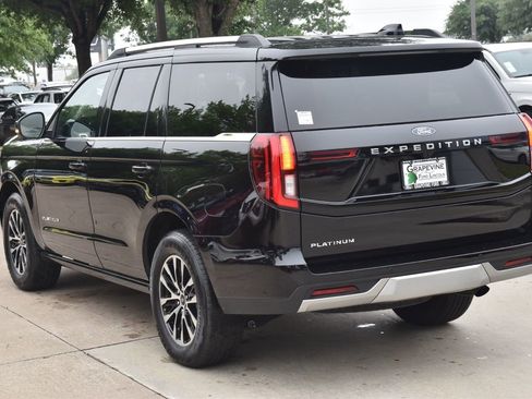 Certified 2025 Ford Expedition Platinum AWD/4WD image 10