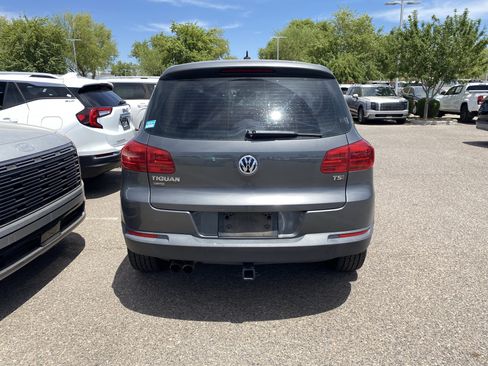 Used 2018 Volkswagen Tiguan Limited FWD image 3