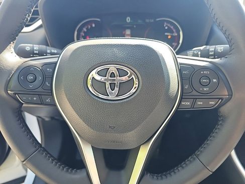 Used 2025 Toyota RAV4 XLE Premium FWD image 16