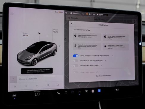 Used 2018 Tesla Model 3 Mid Range image 29