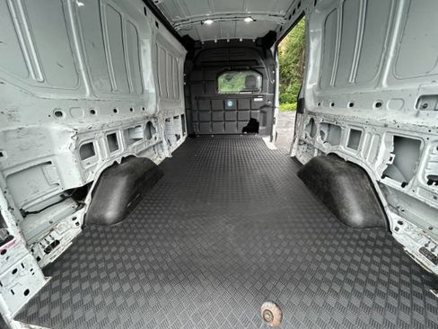 Used 2021 Ford Transit 250 Medium Roof RWD image 31