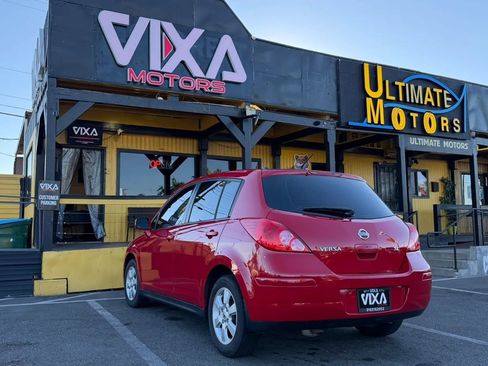 Used 2007 Nissan Versa Hatchback w/ Convenience Pkg FWD image 7