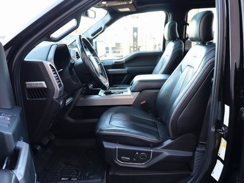 Used 2017 Ford F150 Platinum w/ Equipment Group 701A Luxury image 12