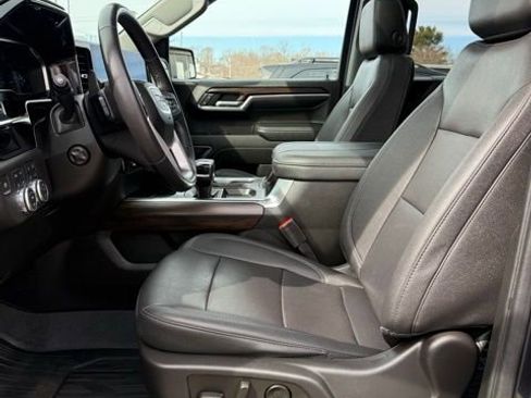 Used 2023 GMC Sierra 1500 SLT image 13