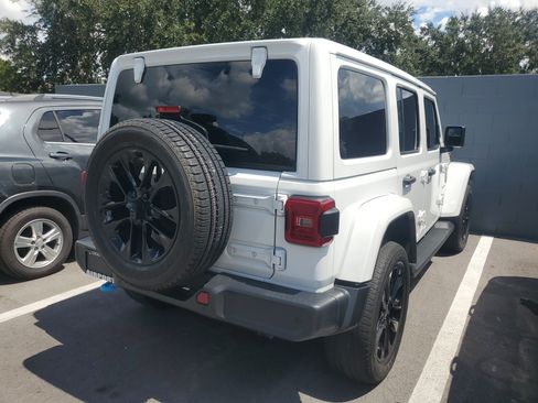 Used 2024 Jeep Wrangler Unlimited Sahara w/ Safety Group AWD/4WD image 4