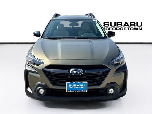 Certified 2025 Subaru Outback Premium AWD/4WD image 2