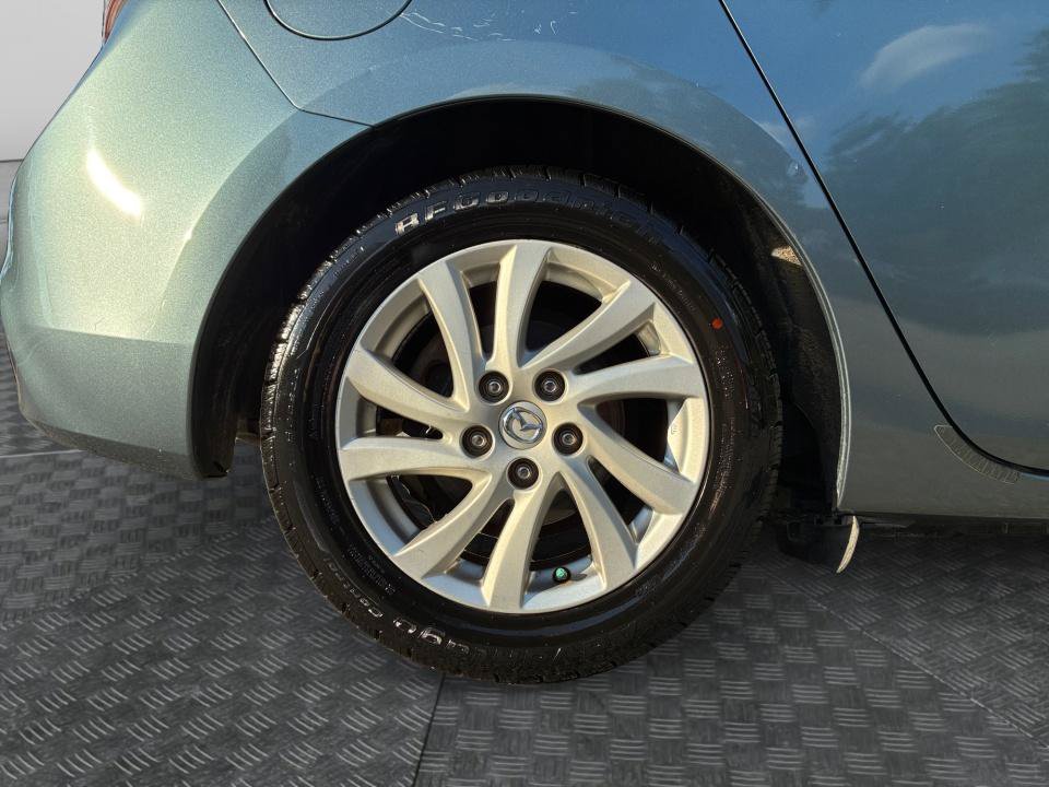 Used 2012 MAZDA MAZDA3 i Touring FWD image 22