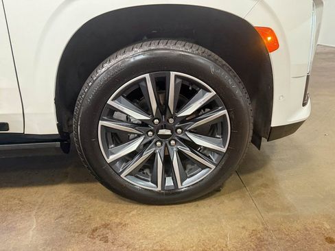 Used 2021 Cadillac Escalade ESV Sport Platinum image 90