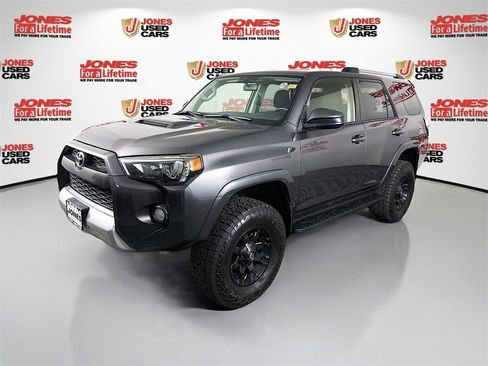 Used 2015 Toyota 4Runner Trail image 12