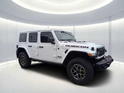 Used 2024 Jeep Wrangler Unlimited Rubicon image 1