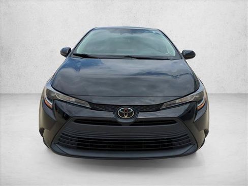 Certified 2023 Toyota Corolla LE FWD image 2