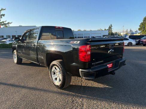 Used 2017 Chevrolet Silverado 1500 LT w/ All Star Edition AWD/4WD image 6