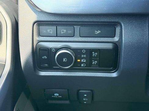 Used 2024 Ford F250 Lariat AWD/4WD image 18