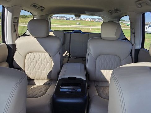 Used 2024 Nissan Armada Platinum w/ Captain's Chairs Package image 39
