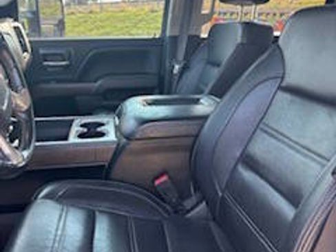 Used 2019 GMC Sierra 2500 Denali w/ Duramax Plus Package image 11