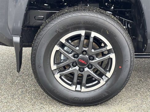 Used 2026 Toyota Tacoma TRD Sport image 12