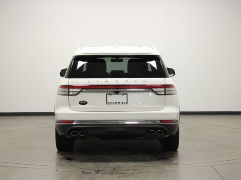 Used 2020 Lincoln Aviator Reserve w/ Equipment Group 202A image 7