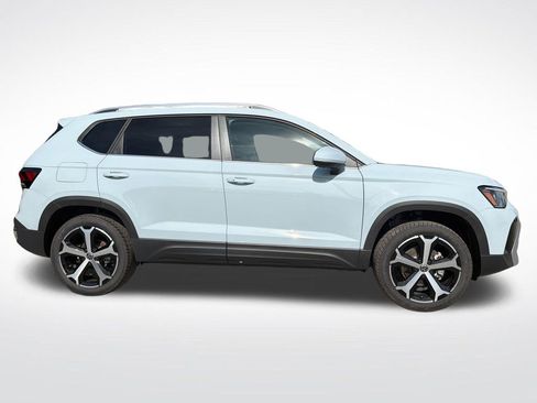 New 2026 Volkswagen Taos SEL AWD/4WD image 2