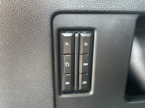 Used 2021 Ford Expedition Max XLT AWD/4WD image 36