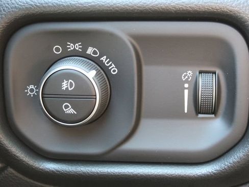 New 2026 RAM 2500 Tradesman AWD/4WD image 19