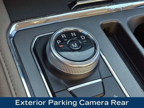 Used 2021 Ford Expedition XLT image 21