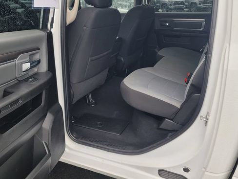 Used 2021 RAM 1500 Classic SLT AWD/4WD image 25
