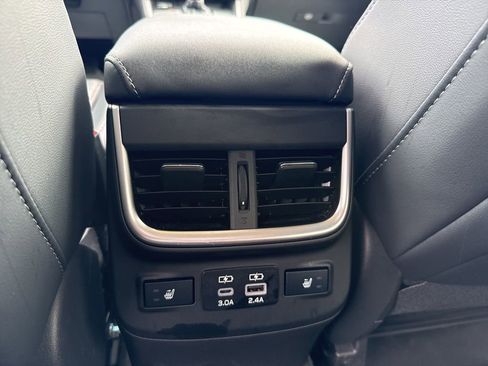 Used 2024 Subaru Outback Limited image 8