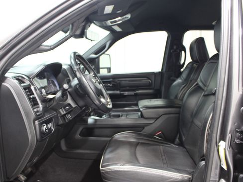 Used 2023 RAM 2500 Limited AWD/4WD image 3