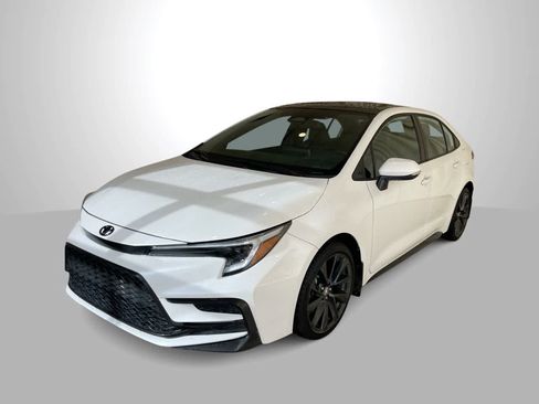 Used 2024 Toyota Corolla XSE FWD image 1