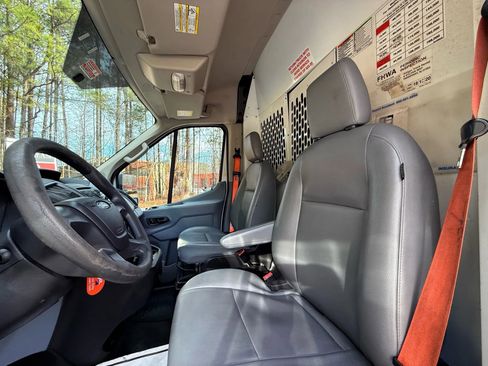 Used 2019 Ford Transit 150 148 Medium Roof image 22