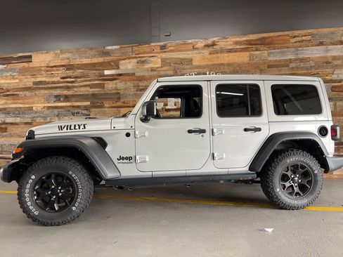 Used 2022 Jeep Wrangler Unlimited Sport image 11