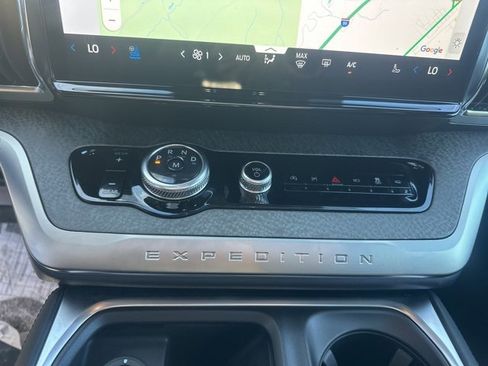 New 2025 Ford Expedition Tremor image 24