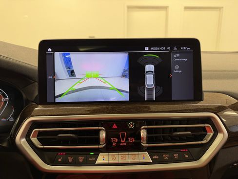 Used 2024 BMW X4 M40i w/ Premium Package image 24