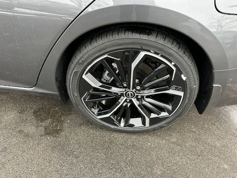 New 2025 Nissan Altima 2.5 SR w/ SR Premium Package image 35