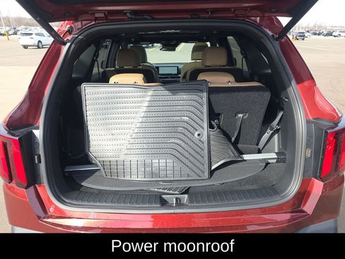 Used 2025 Kia Sorento SX Prestige image 10