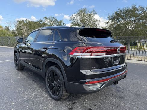 New 2026 Volkswagen Atlas Cross Sport SE image 5