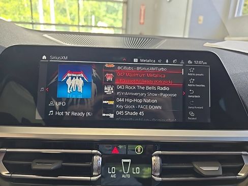 Used 2022 BMW M4 Competition w/ Executive Package RWD image 10
