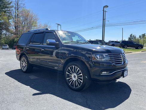 Used 2015 Lincoln Navigator 4WD image 7