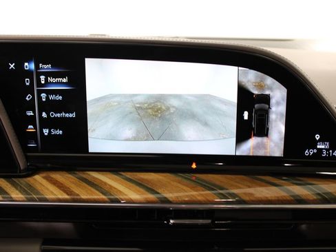 Used 2021 Cadillac Escalade Premium Luxury Platinum w/ Heavy-Duty Trailer Package image 58