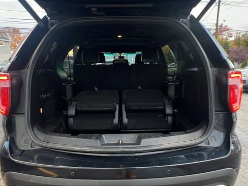 Used 2016 Ford Explorer Limited image 10