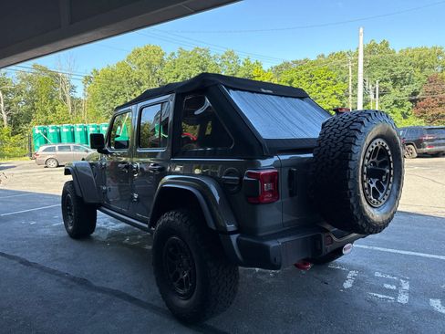 Used 2021 Jeep Wrangler Unlimited Rubicon w/ Xtreme Recon 35" Tire Package AWD/4WD image 6