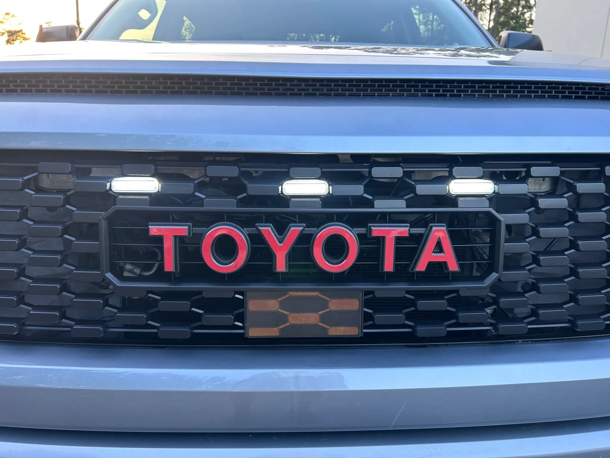 Used 2018 Toyota Tundra SR5 w/ SR5 Upgrade Package RWD image 16