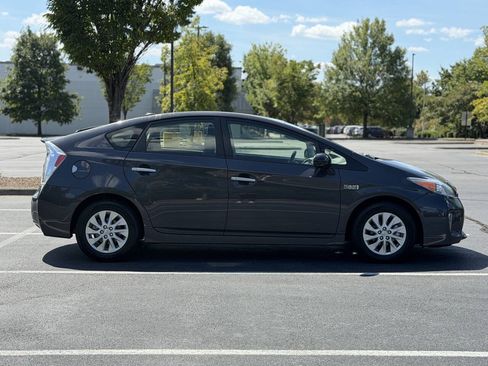 Used 2012 Toyota Prius Prime Advanced FWD image 13