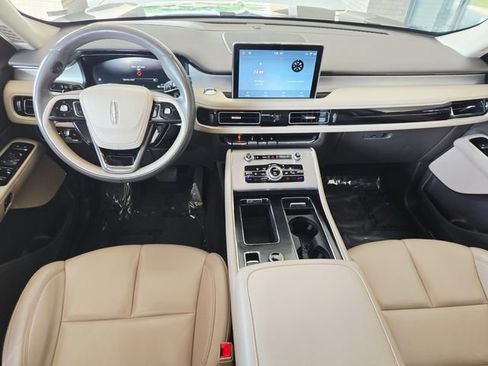 Used 2021 Lincoln Aviator 2WD image 10