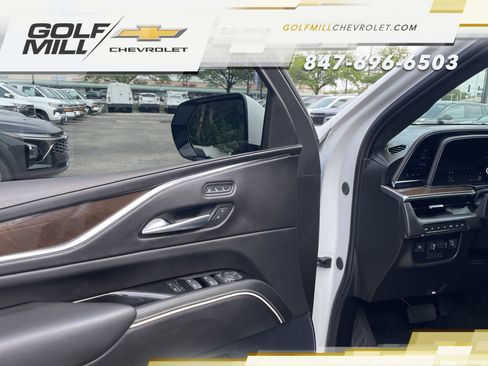 Certified 2024 Cadillac Escalade Sport Platinum w/ Heavy-Duty Trailer Package AWD/4WD image 14